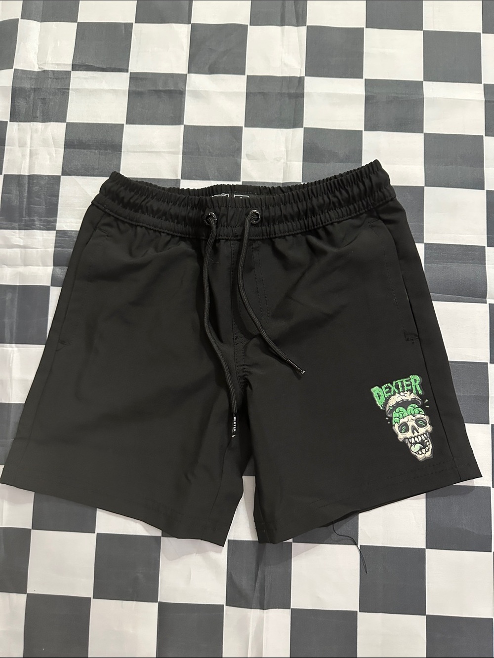 Dexter Boys LIKE NEW Black & Green Skull Graphic Board / Swim Shorts 6
